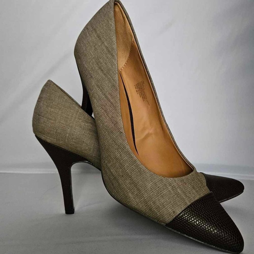 Nine West Gimmelo Camel & Brown Canvas Pumps 10 M